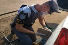 Policiais do TOR interceptaram veículo Citroen com 59 tabletes de pasta base de cocaína