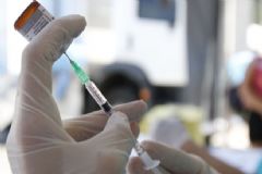 Análise de farmacêuticas americanas aponta que vacina contra coronavírus é mais de 90% eficaz