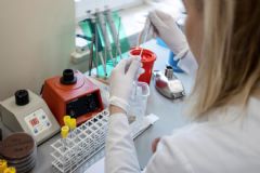 Ministério da Saúde prevê vacinação contra Covid entre janeiro e fevereiro, com aprovação da Anvisa