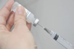 Secretaria de Saúde de Botucatu atualiza caderneta de vacinas de crianças e adolescentes