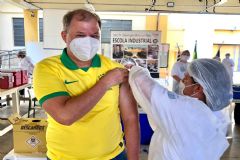 Vacinação em massa contra a covid-19 em Botucatu com dose de reforço faz 47.229 aplicações neste domingo
