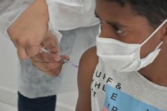 Dois locais estarão disponíveis para vacinar crianças contra a covid, em Botucatu, neste sábado