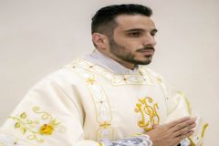 Diácono botucatuense, Alex Souza, será ordenado padre na Catedral de Bauru 
