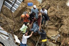 Empresas do setor funerário de Botucatu fazem doação de 136 caixões para a Cidade de Petrópolis