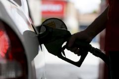 Petrobras anuncia novo aumento no preço de 5,18% na gasolina e de 14,25% no óleo diesel
