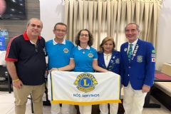Lions Clube de Botucatu recebe governadora do Distrito em comemoração aos 65 anos de atividades