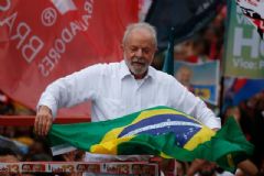 Lula é eleito presidente do Brasil pela terceira vez obtendo mais de 60 milhões de votos 