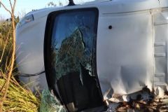 Polícia Militar atende acidente com Van que transportava 15 pacientes à Unesp de  Botucatu