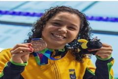 Nadadora de Botucatu conquista a medalha de bronze no Campeonato Mundial em Manchester