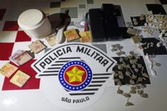 Força Tática do 12º Batalhão de Botucatu prende indivíduo em flagrante com três tipos de drogas