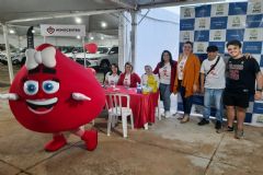 Hemocentro promove atividade de conscientização de doação de sangue na Festa das Nações