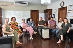Prefeito se reúne com grupo de proprietários para regulamentação do loteamento Altos da Serra 